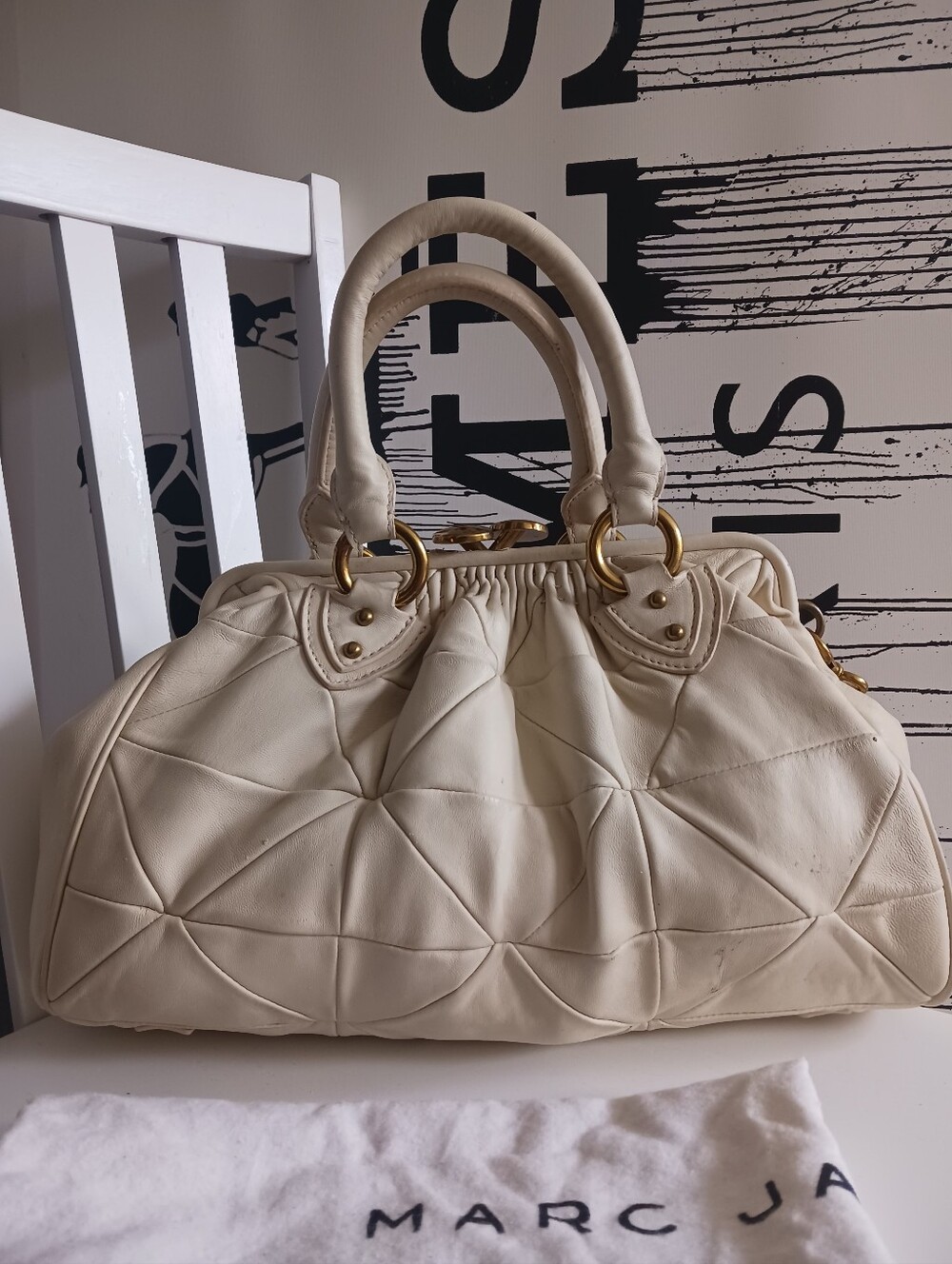 Marc Jacobs Stam Ivory Quilted Leather Satchel with Gold Hardware + Dust Bag - Picture 5 of 16